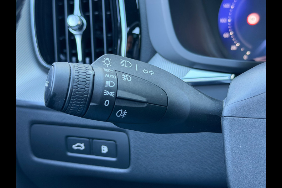 Volvo XC60 2.0 T6 PHEV 350PK AWD Plus Black Edition | SOH 100% | Pano | H/K Sound | Memory | BTW