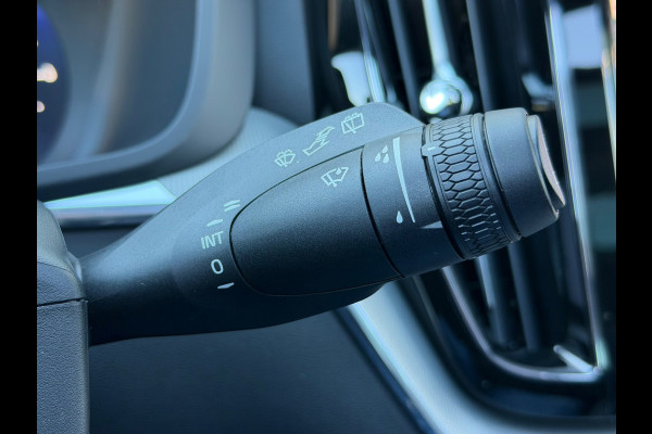 Volvo XC60 2.0 T6 PHEV 350PK AWD Plus Black Edition | SOH 100% | Pano | H/K Sound | Memory | BTW