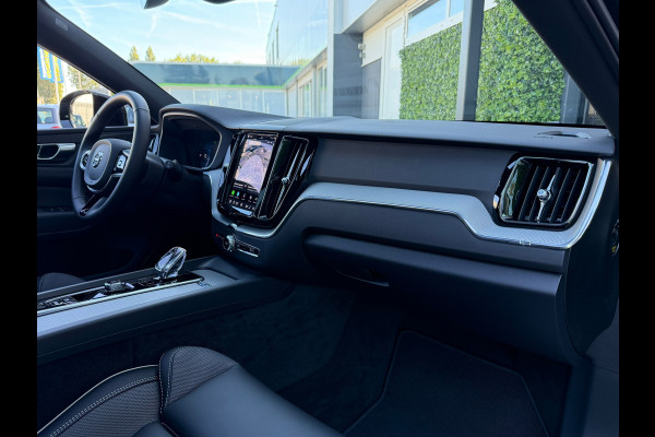 Volvo XC60 2.0 T6 PHEV 350PK AWD Plus Black Edition | SOH 100% | Pano | H/K Sound | Memory | BTW