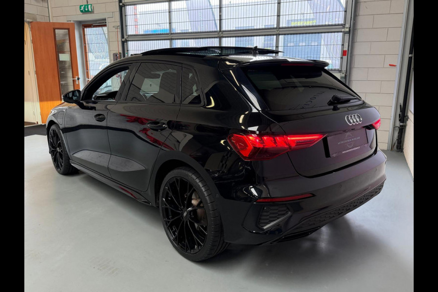 Audi A3 Sportback 40 TFSI e S-Line, Pano, Camera, carplay, Stoelverwarming, Elektrische achterklep,