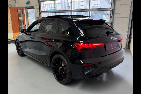Audi A3 Sportback 40 TFSI e S-Line, Pano, Camera, carplay, Stoelverwarming, Elektrische achterklep,