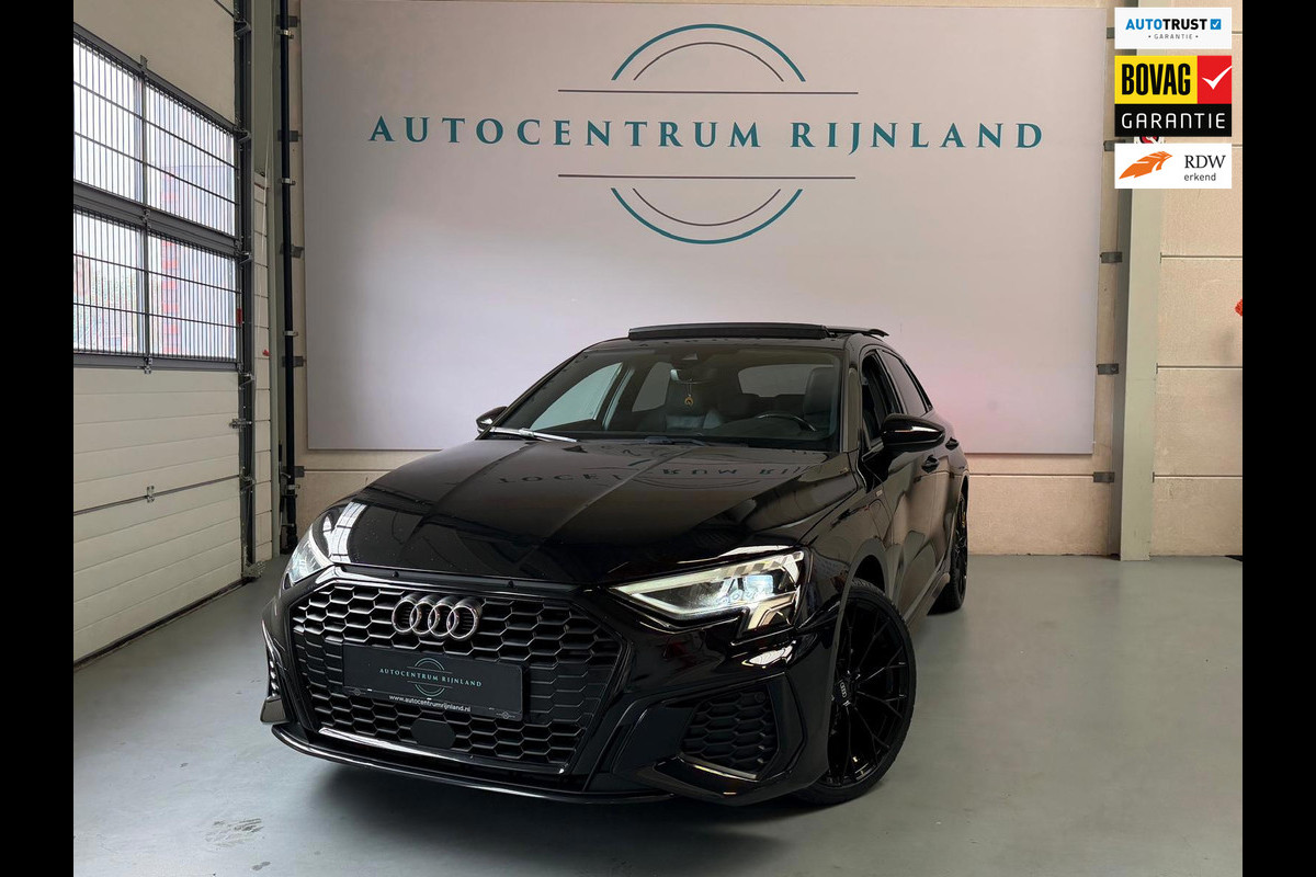Audi A3 Sportback 40 TFSI e S-Line, Pano, Camera, carplay, Stoelverwarming, Elektrische achterklep,