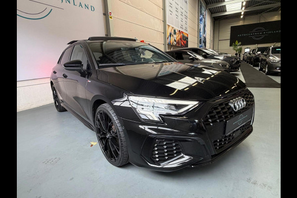 Audi A3 Sportback 40 TFSI e S-Line, Pano, Camera, carplay, Stoelverwarming, Elektrische achterklep,