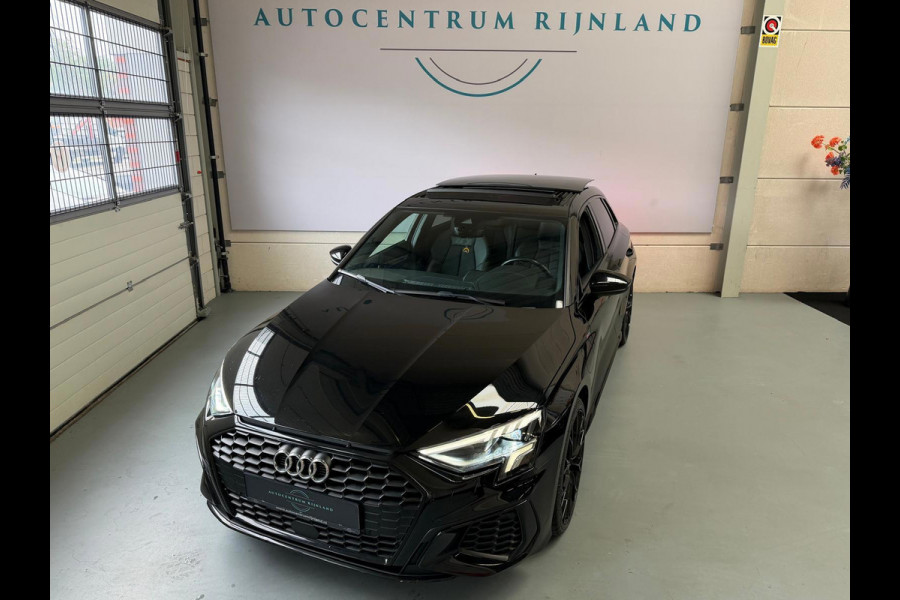 Audi A3 Sportback 40 TFSI e S-Line, Pano, Camera, carplay, Stoelverwarming, Elektrische achterklep,