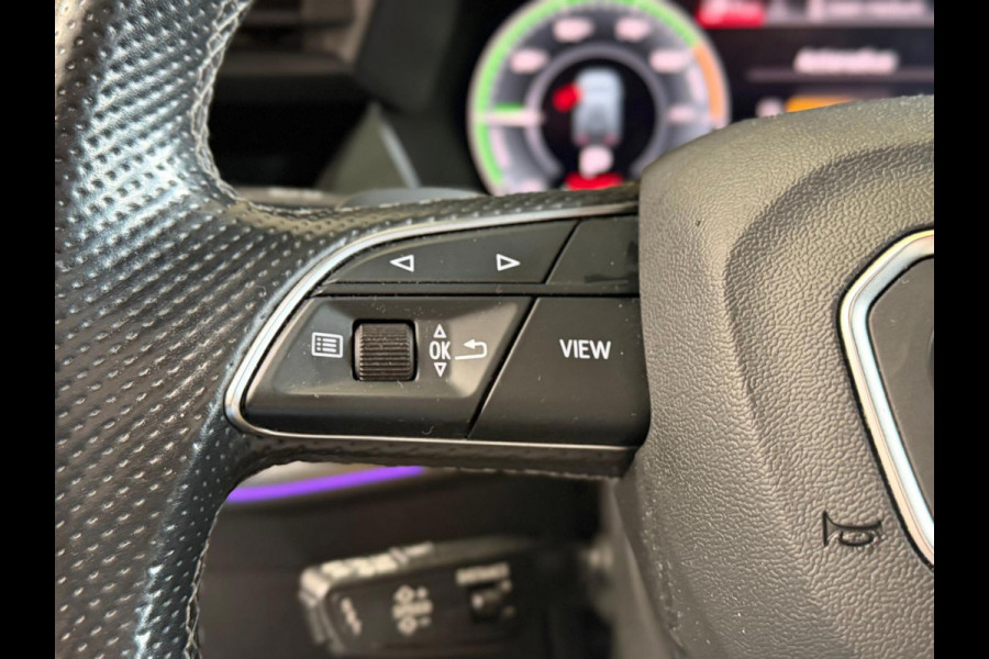 Audi A3 Sportback 40 TFSI e S-Line, Pano, Camera, carplay, Stoelverwarming, Elektrische achterklep,