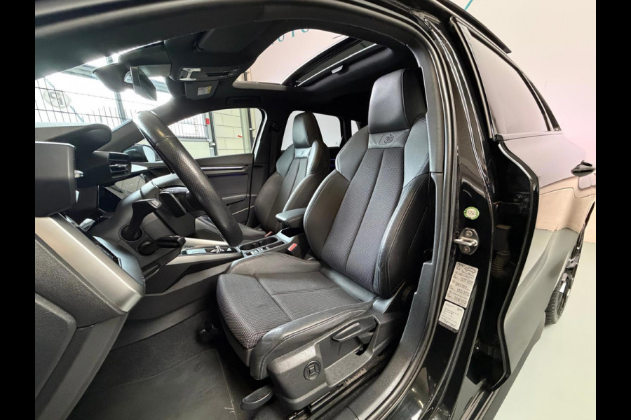 Audi A3 Sportback 40 TFSI e S-Line, Pano, Camera, carplay, Stoelverwarming, Elektrische achterklep,