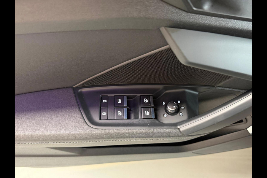Audi A3 Sportback 40 TFSI e S-Line, Pano, Camera, carplay, Stoelverwarming, Elektrische achterklep,