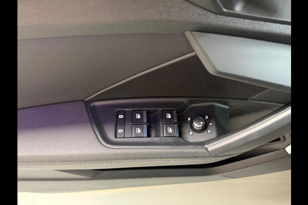 Audi A3 Sportback 40 TFSI e S-Line, Pano, Camera, carplay, Stoelverwarming, Elektrische achterklep,