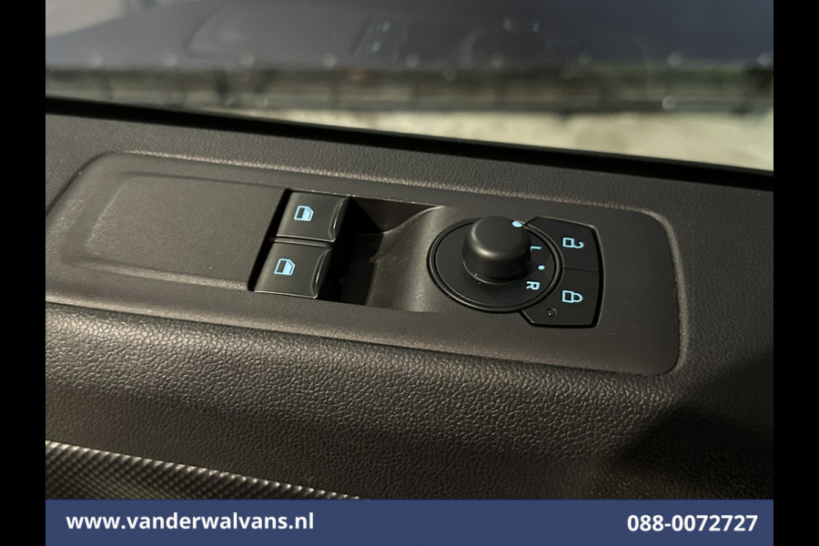 Ford Transit Custom 2.0 TDCI 136pk L2H1 Euro6 Airco | Camera | LED | Apple Carplay | Cruisecontrol Android Auto, Verwarmde voorruit, Parkeersensoren, Bijrijdersbank, 2740kg trekvermogen