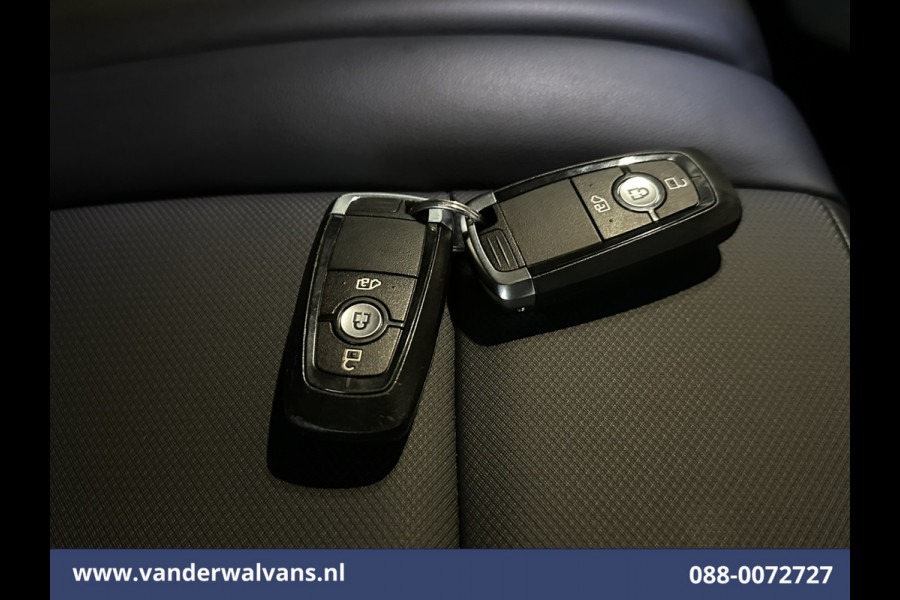 Ford Transit Custom 2.0 TDCI 136pk L2H1 Euro6 Airco | Camera | LED | Apple Carplay | Cruisecontrol Android Auto, Verwarmde voorruit, Parkeersensoren, Bijrijdersbank, 2740kg trekvermogen