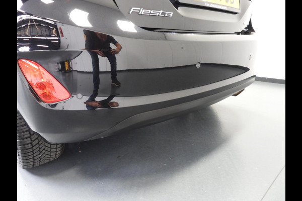 Ford Fiesta 1.0 EcoBoost Hybrid Titanium NAVI/CLIMA/LED/PDC/15"LMV!