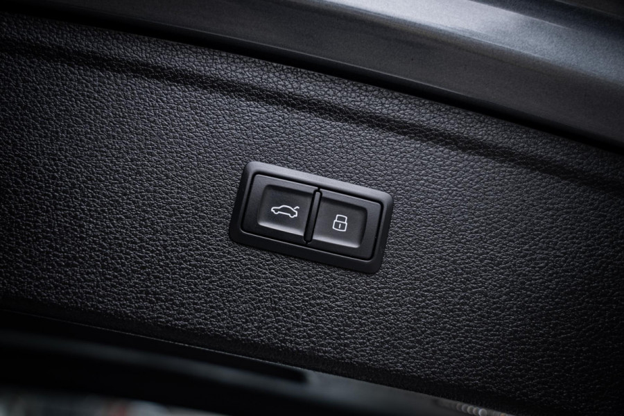 Audi Q5 50 TFSI e Quattro Pro Line | Luchtvering | Matrix LED | Inparkeersysteem | Drive select | Trekhaak | Navigatie | SoH 94% |