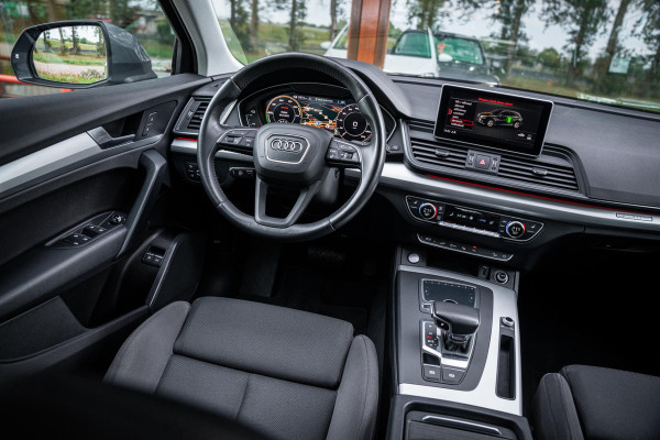 Audi Q5 50 TFSI e Quattro Pro Line | Luchtvering | Matrix LED | Inparkeersysteem | Drive select | Trekhaak | Navigatie | SoH 94% |