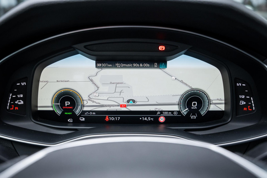 Audi A6 Avant 55 TFSI E quattro Competition S-line | Panoramadak | Stuur + stoelverwarming | Memory Seats | Leder | Appconnect |