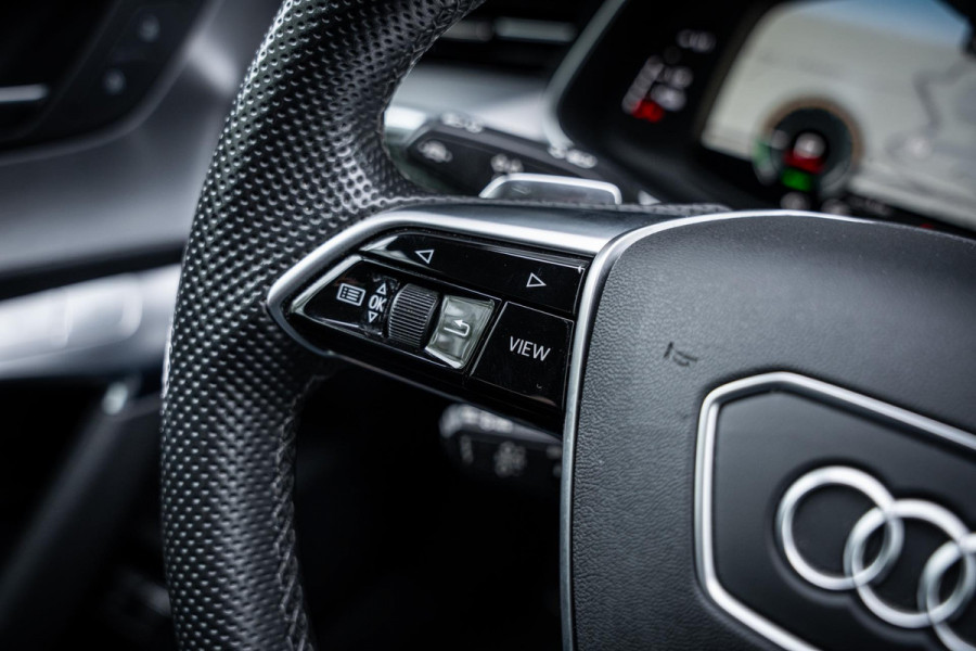 Audi A6 Avant 55 TFSI E quattro Competition S-line | Panoramadak | Stuur + stoelverwarming | Memory Seats | Leder | Appconnect |