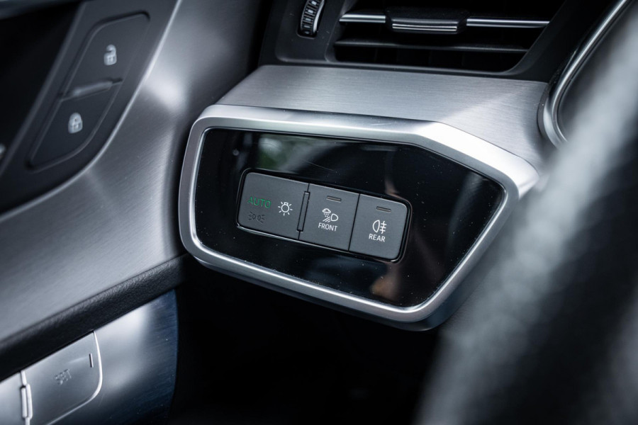 Audi A6 Avant 55 TFSI E quattro Competition S-line | Panoramadak | Stuur + stoelverwarming | Memory Seats | Leder | Appconnect |
