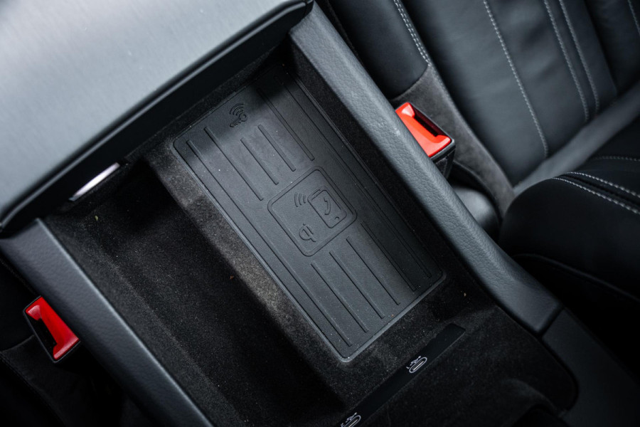 Audi A6 Avant 55 TFSI E quattro Competition S-line | Panoramadak | Stuur + stoelverwarming | Memory Seats | Leder | Appconnect |