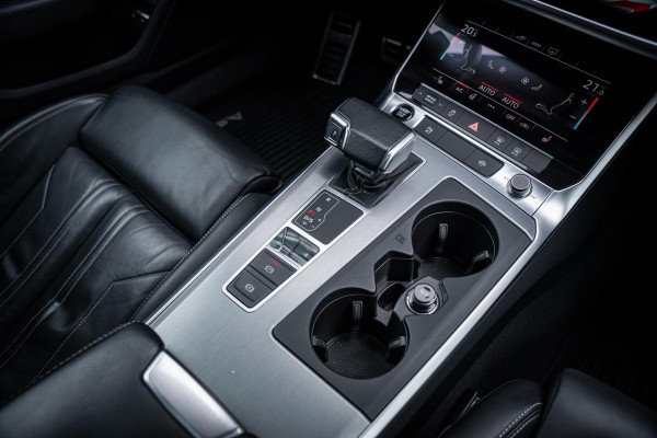 Audi A6 Avant 55 TFSI E quattro Competition S-line | Panoramadak | Stuur + stoelverwarming | Memory Seats | Leder | Appconnect |