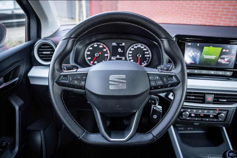 Seat Arona 1.0 TSI Style | Camera | App-connect | Parkeerhulp | Cruise control | LED | DAB+ |