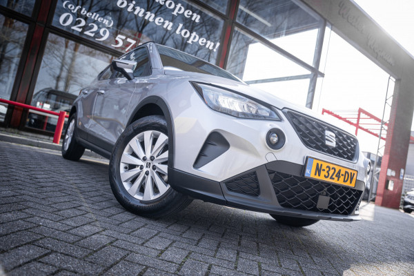 Seat Arona 1.0 TSI Style | Camera | App-connect | Parkeerhulp | Cruise control | LED | DAB+ |