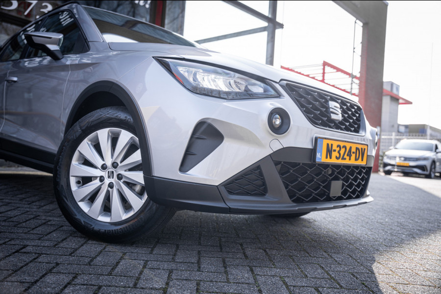 Seat Arona 1.0 TSI Style | Camera | App-connect | Parkeerhulp | Cruise control | LED | DAB+ |