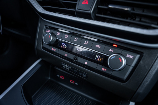 Seat Arona 1.0 TSI Style | Camera | App-connect | Parkeerhulp | Cruise control | LED | DAB+ |