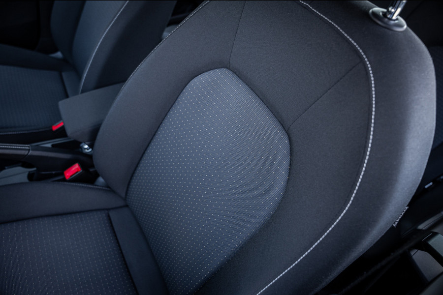Seat Arona 1.0 TSI Style | Camera | App-connect | Parkeerhulp | Cruise control | LED | DAB+ |