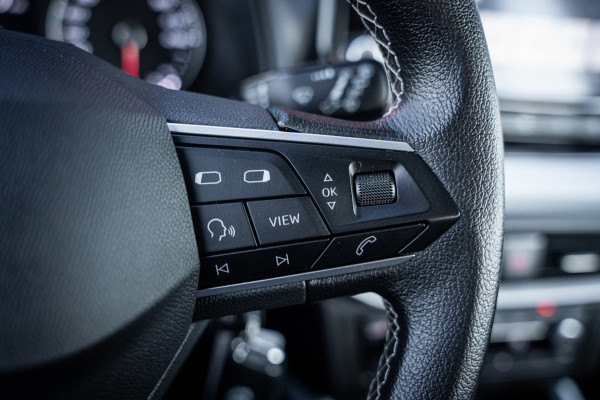 Seat Arona 1.0 TSI Style | Camera | App-connect | Parkeerhulp | Cruise control | LED | DAB+ |