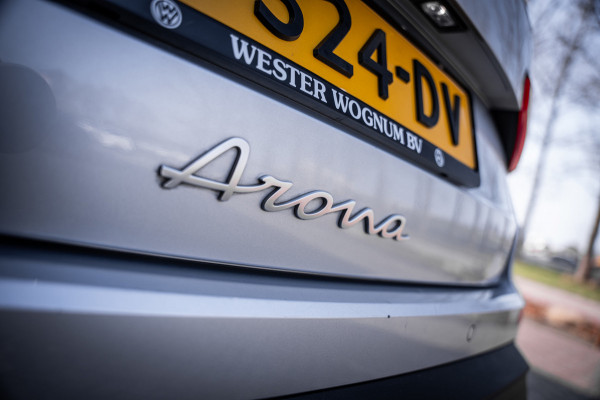 Seat Arona 1.0 TSI Style | Camera | App-connect | Parkeerhulp | Cruise control | LED | DAB+ |