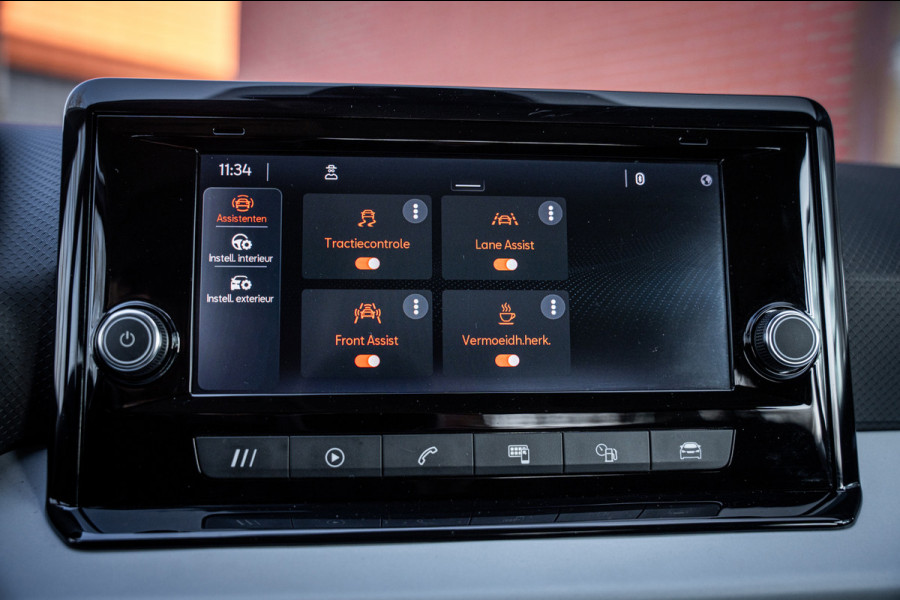 Seat Arona 1.0 TSI Style | Camera | App-connect | Parkeerhulp | Cruise control | LED | DAB+ |