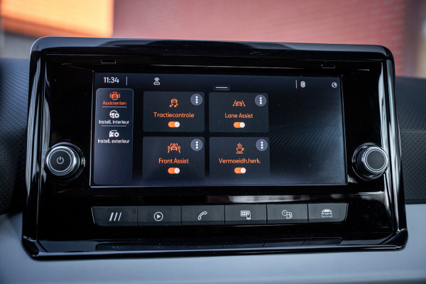 Seat Arona 1.0 TSI Style | Camera | App-connect | Parkeerhulp | Cruise control | LED | DAB+ |