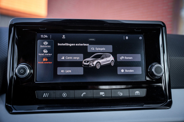 Seat Arona 1.0 TSI Style | Camera | App-connect | Parkeerhulp | Cruise control | LED | DAB+ |