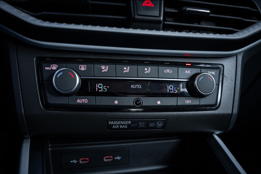 Seat Arona 1.0 TSI Style | Camera | App-connect | Parkeerhulp | Cruise control | LED | DAB+ |