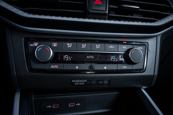 Seat Arona 1.0 TSI Style | Camera | App-connect | Parkeerhulp | Cruise control | LED | DAB+ |