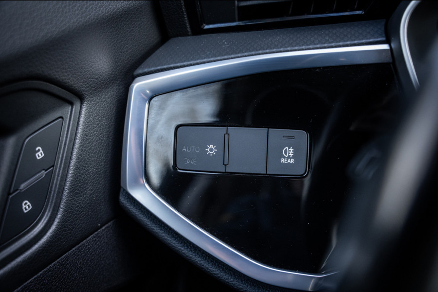 Audi Q3 Sportback 45 TFSIe Advanced Edition | Navigatie | PDC | 20" lmv | LED | Camera | Cruise