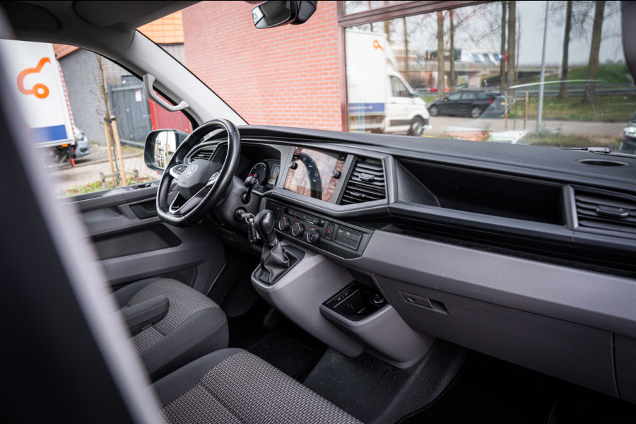 Volkswagen Transporter 2.0 TDI 150pk | L2 | Automaat | Stoelverwarming | Navigatie | Adaptieve cruise control |Carplay |