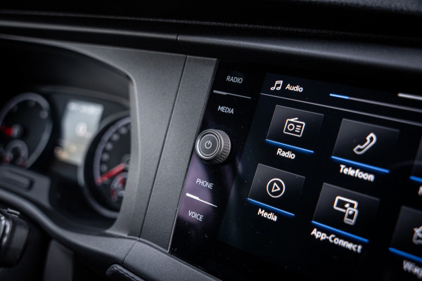 Volkswagen Transporter 2.0 TDI 150pk | L2 | Automaat | Stoelverwarming | Navigatie | Adaptieve cruise control |Carplay |