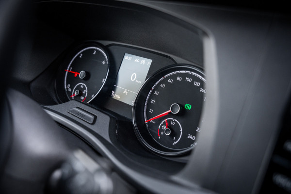 Volkswagen Transporter 2.0 TDI 150pk | L2 | Automaat | Stoelverwarming | Navigatie | Adaptieve cruise control |Carplay |