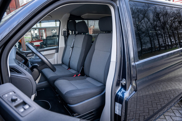 Volkswagen Transporter Kombi 2.0 TDI 150pk DSG aut. | 9 persoons | CarPlay | Cruise Control | Standkachel | Trekhaak | Navi |