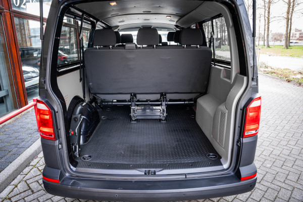 Volkswagen Transporter Kombi 2.0 TDI 150pk DSG aut. | 9 persoons | CarPlay | Cruise Control | Standkachel | Trekhaak | Navi |
