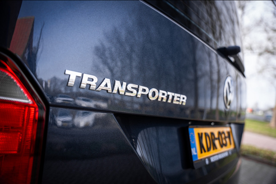 Volkswagen Transporter Kombi 2.0 TDI 150pk DSG aut. | 9 persoons | CarPlay | Cruise Control | Standkachel | Trekhaak | Navi |