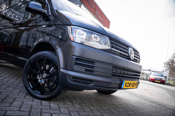 Volkswagen Transporter Kombi 2.0 TDI 150pk DSG aut. | 9 persoons | CarPlay | Cruise Control | Standkachel | Trekhaak | Navi |
