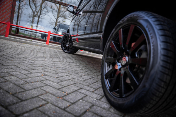 Volkswagen Transporter Kombi 2.0 TDI 150pk DSG aut. | 9 persoons | CarPlay | Cruise Control | Standkachel | Trekhaak | Navi |