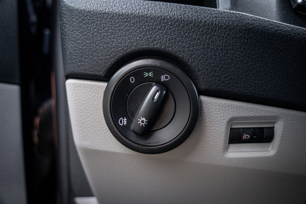 Volkswagen Transporter Kombi 2.0 TDI 150pk DSG aut. | 9 persoons | CarPlay | Cruise Control | Standkachel | Trekhaak | Navi |