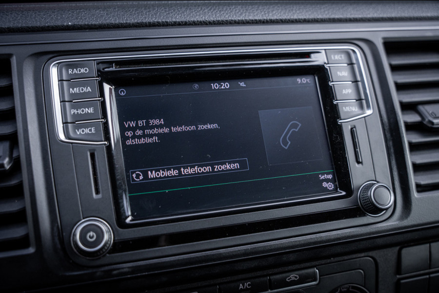 Volkswagen Transporter Kombi 2.0 TDI 150pk DSG aut. | 9 persoons | CarPlay | Cruise Control | Standkachel | Trekhaak | Navi |