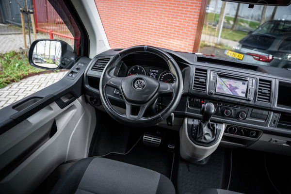 Volkswagen Transporter Kombi 2.0 TDI 150pk DSG aut. | 9 persoons | CarPlay | Cruise Control | Standkachel | Trekhaak | Navi |