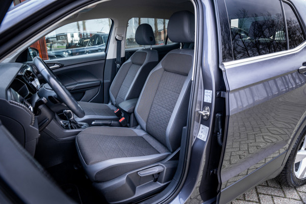 Volkswagen T-Cross 1.5 TSI Style Automaat 150pk | Virtual cockpit | Led | Trekhaak | Adapt. Cruise | Stoelverwarming | Keyless |