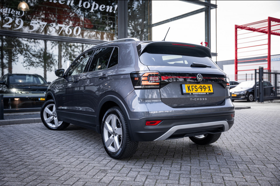 Volkswagen T-Cross 1.5 TSI Style Automaat 150pk | Virtual cockpit | Led | Trekhaak | Adapt. Cruise | Stoelverwarming | Keyless |