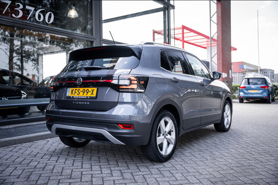 Volkswagen T-Cross 1.5 TSI Style Automaat 150pk | Virtual cockpit | Led | Trekhaak | Adapt. Cruise | Stoelverwarming | Keyless |