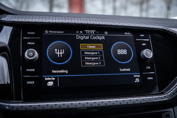 Volkswagen T-Cross 1.5 TSI Style Automaat 150pk | Virtual cockpit | Led | Trekhaak | Adapt. Cruise | Stoelverwarming | Keyless |